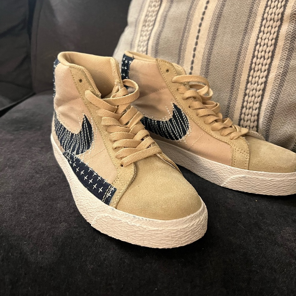 COPY - Nike high top skate shoes